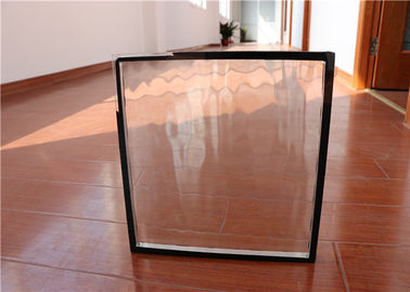 Низкое стекло е покрывая обшивает панелями гарантию Виндовс нормальных размеров изолированную двойником качественную